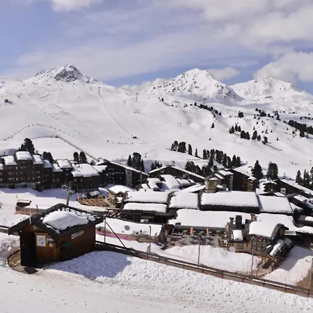 Résidence Andromede - Fonctionnel Avec Balcon · Accès Direct Aux Pistes · Vue Pistes Mae-7135 Appartement La Plagne